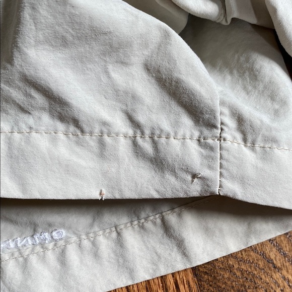 Tan Columbia PFG Omni-shade boys shorts size small (6). Ships quickly - Picture 10 of 11